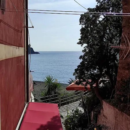 Bilocale Con Il Mare Dentro Daire Bonassola